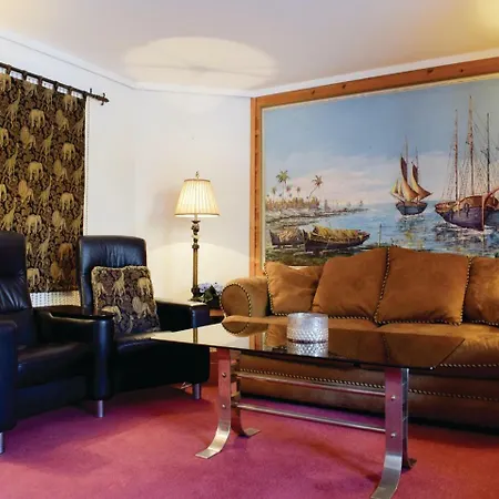 Two-bedroom In Straume *